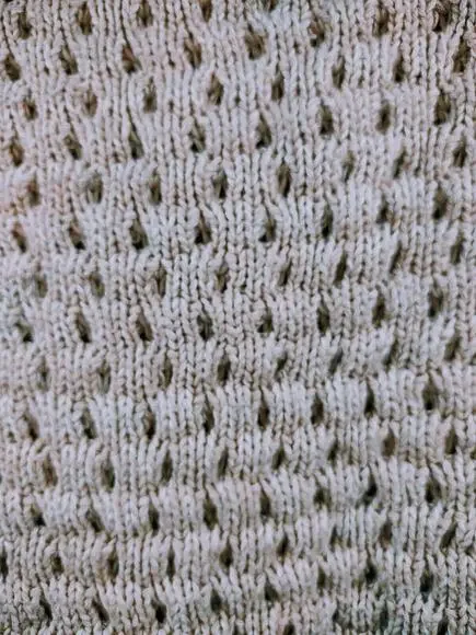 Victoria Secret Cable Knit Sweater Women's Size Medium Cream Colored EUC - Picture 5 of 11